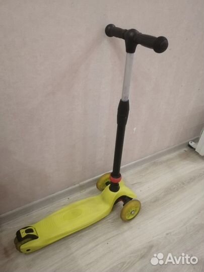 Самокат детский трехколесный