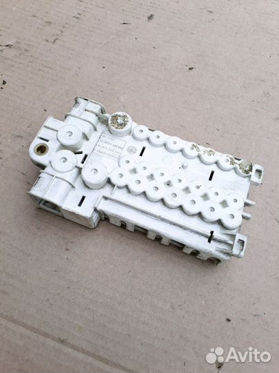 Блок предохранителей bmw e39 61138370638