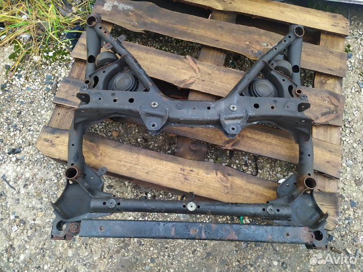 Подрамник передний Bmw 1 Series F20 1.6 2013