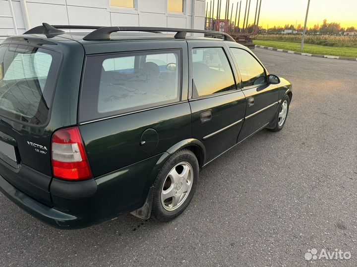 Opel Vectra 1.8 МТ, 1997, 332 000 км
