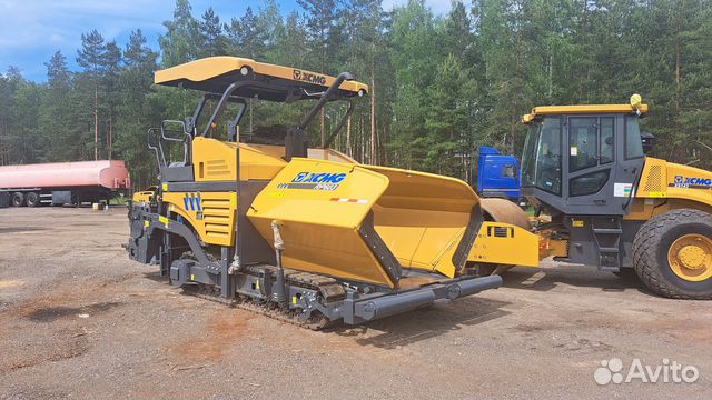 Асфальтоукладчик XCMG rp602l