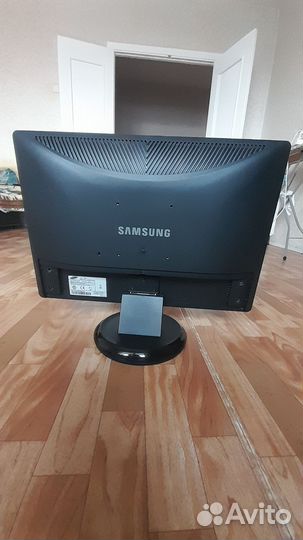 Монитор Samsung syncmaster 223BW