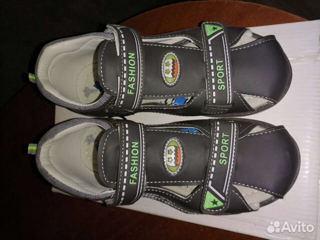 Сандали детские новые