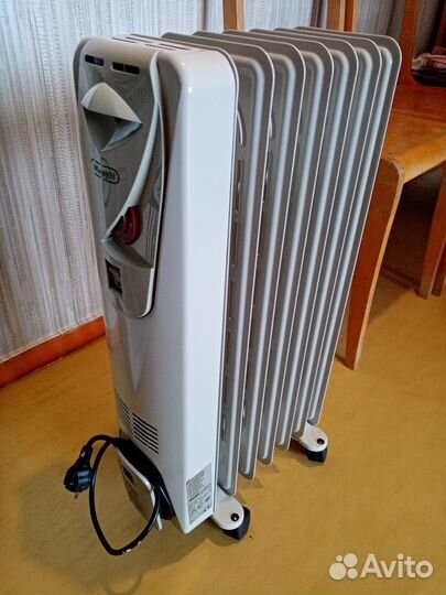 Масляный обогреватель DeLonghi