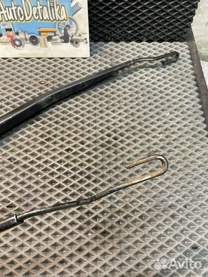 Поводок дворников Nissan Primera P12