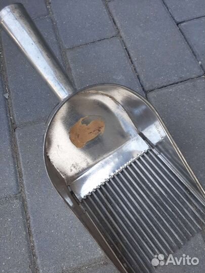 Совок для сбора ягод