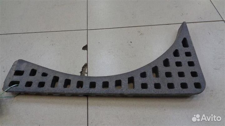 Наполнитель пола багажника Audi A6 C5 1997-2004