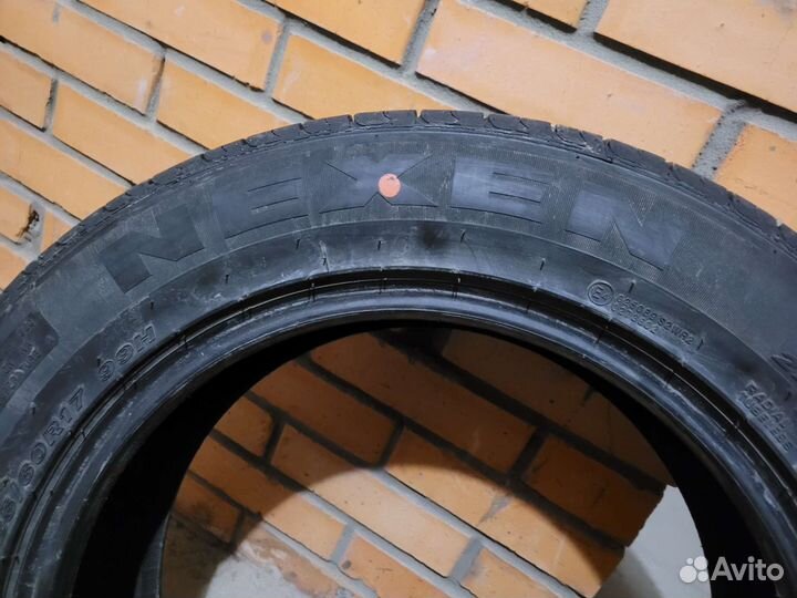 Nexen N'Fera RU1 SUV 2.25/60 R17