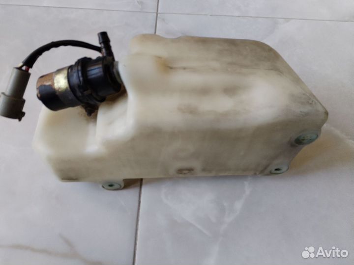 Бачок омывателя фар тlc Prado KZJ78