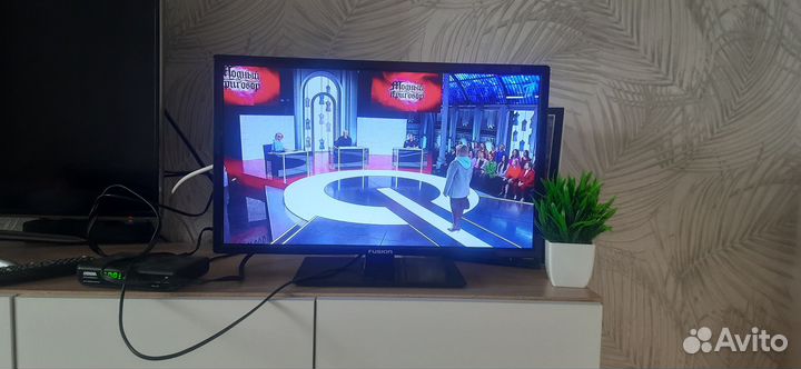 Телевизор fusion fltv-22C10