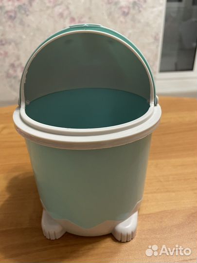 Настольный мини- контейнер для мусора