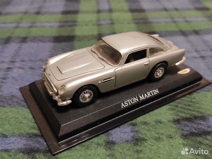 Модели иностранных автомобилей 1/43