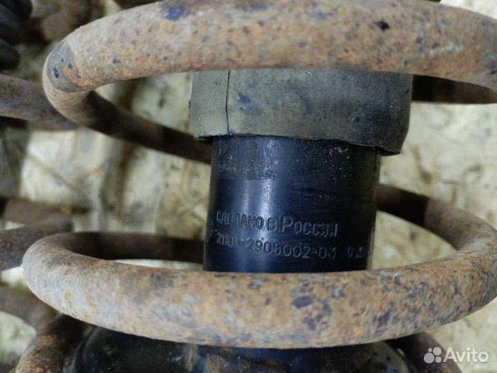 Передние стойки в сборе Ваз 2110-2111-2112