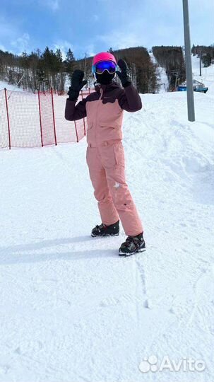 Сноубордический комбинезон женский brunotti