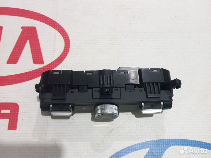 Блок кнопок Kia K5 DL3