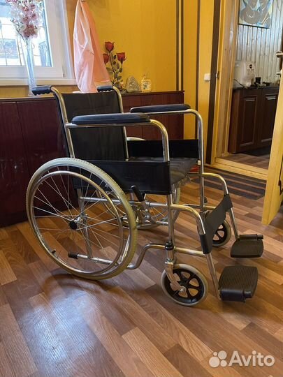 Коляска инвалидная