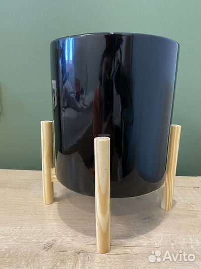 Кашпо горшок для цветов