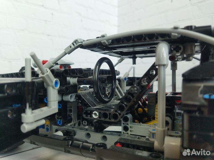 Dodge charger lego Technic Доминика Торетто, 42111