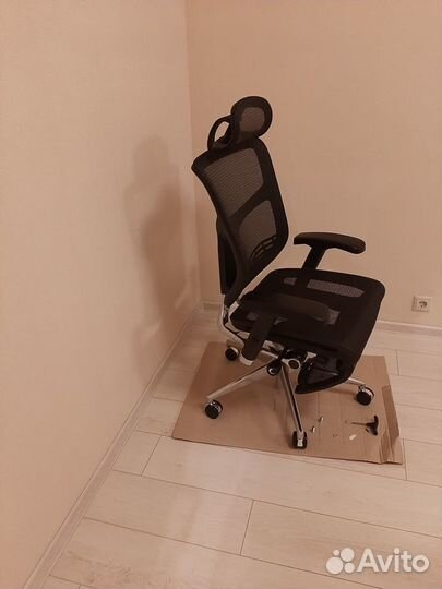 Эргономичное кресло Expert Star с подножкой