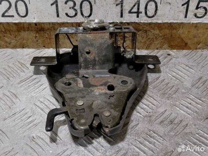 Замок багажника Chrysler Sebring/dodge stratus 200