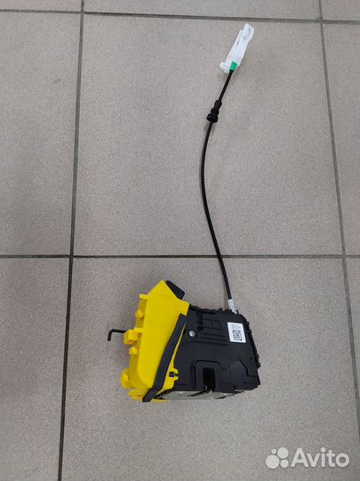 Замок передний левый Sonata DN8 81310-L1010