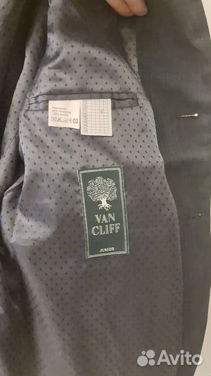 Школьный костюм