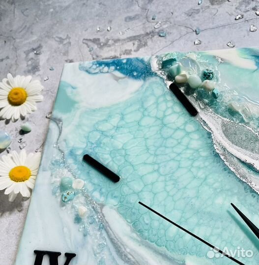 Часы из эпоксидной смолы