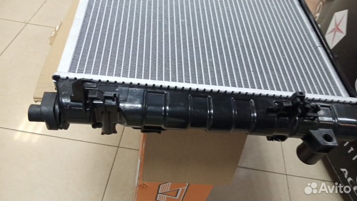 Радиатор охлаждения двс,Caravan, voyager 3.3\3.8 L