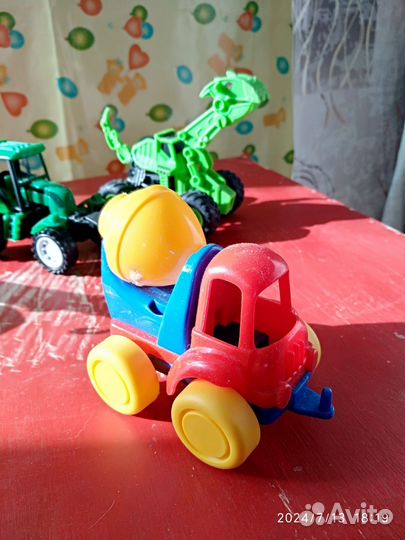 Игрушки/ машинки/технка