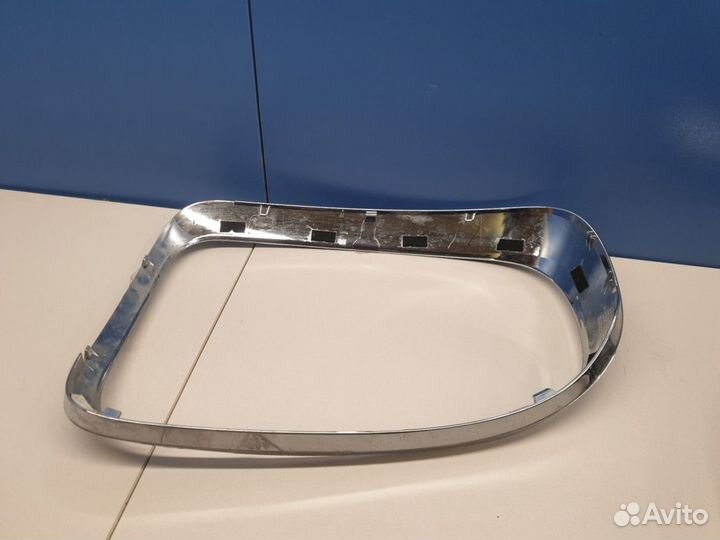 Молдинг заднего фонаря правый Mini Countryman F60