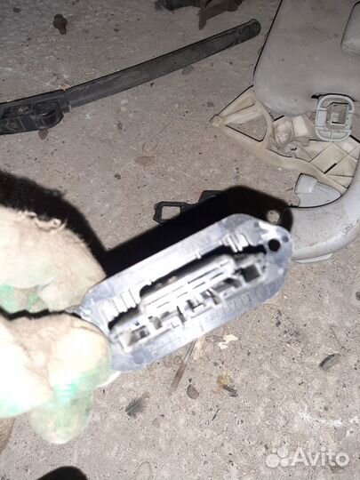 Резистор отопителя печки Мазда 3 бк,Mazda 3 BK