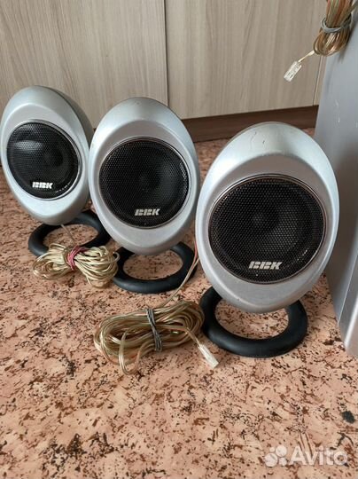 Сабвуфер bbk с 5 колонками