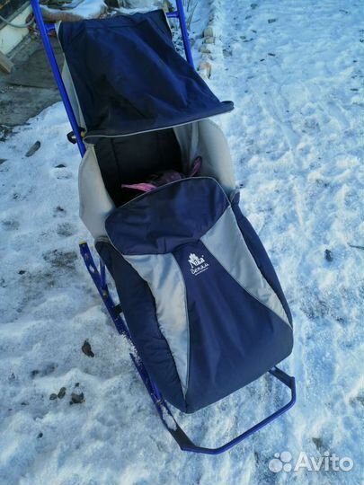 Санки с ручкой