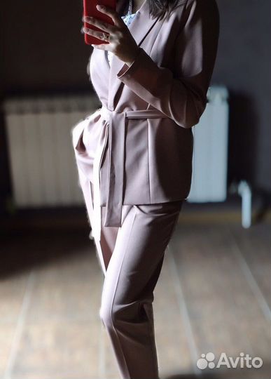 Костюм женский