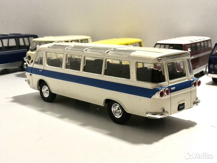 Модель автобуса СССР ЗИЛ-118 Юность