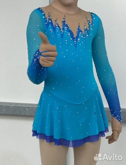 Платье для выступлений по фигурному катанию