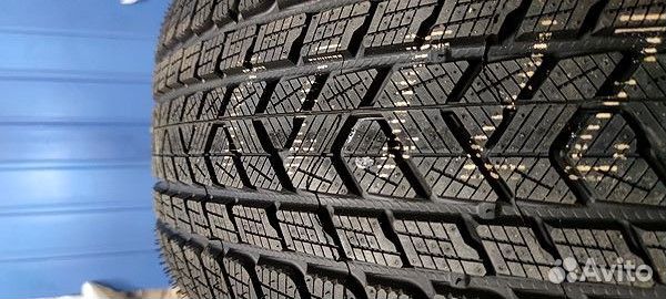 Pirelli Scorpion Winter 275/40 R20 106V