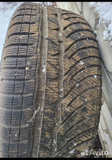 Michelin Alpin 4 245/45 R18