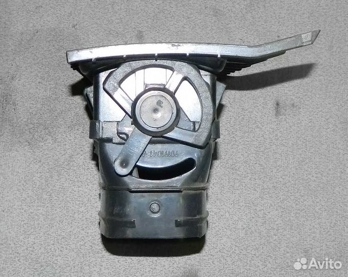 Воздуховод передний левый Daewoo Nexia N150