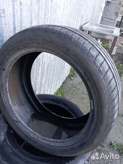 Goodyear EfficientGrip 245/45 R18