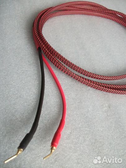 Акустический кабель Monster Cable