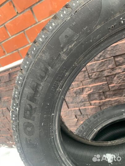 Pirelli Formula Ice 215/55 R17