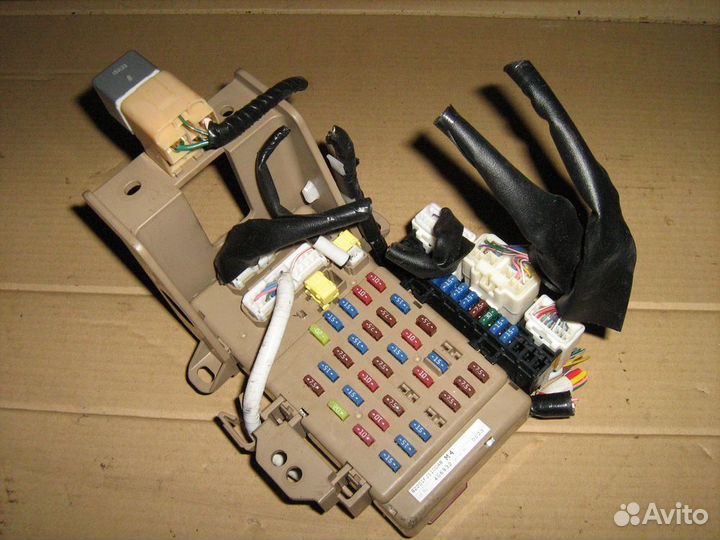 Блок предохранителей салона forester 2014 (Электро