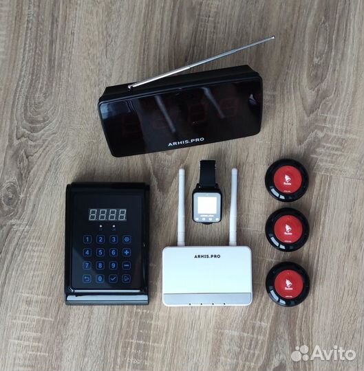 Система вызова официанта в комплекте с часами