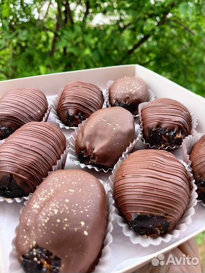 Королевские финики в шоколаде