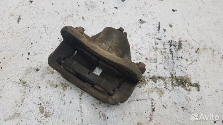 Суппорт передний правый Hyundai Matrix G4ED 2005