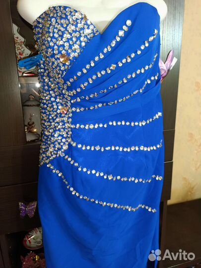 Вечернее платье
