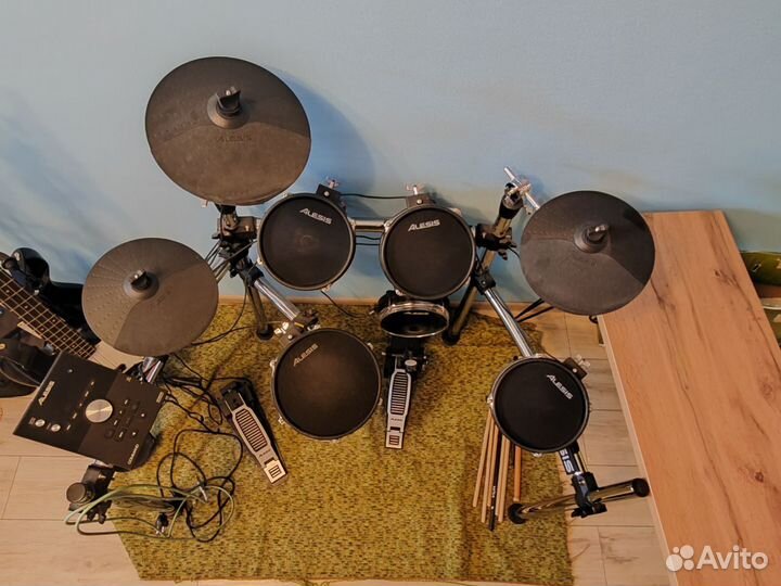 Электронные барабаны Alesis Command Mesh Kit