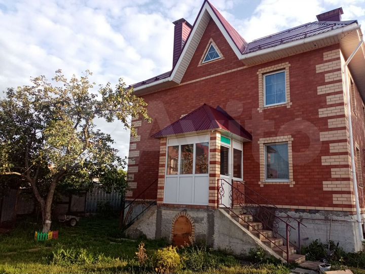 Дом 170 м² на участке 11 сот.