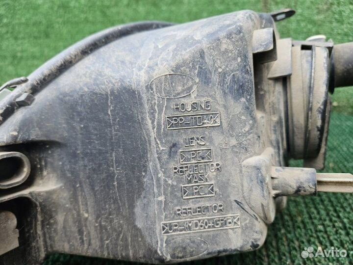 Фара передняя правая Renault Logan 1 1.4 2007